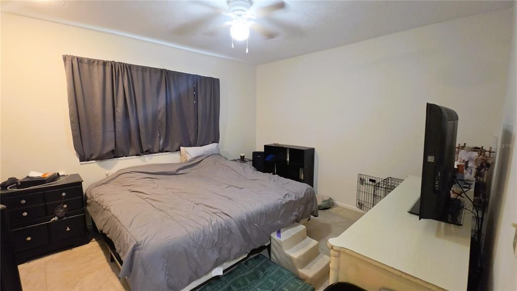 For Sale: $155,000 (2 beds, 2 baths, 884 Square Feet)