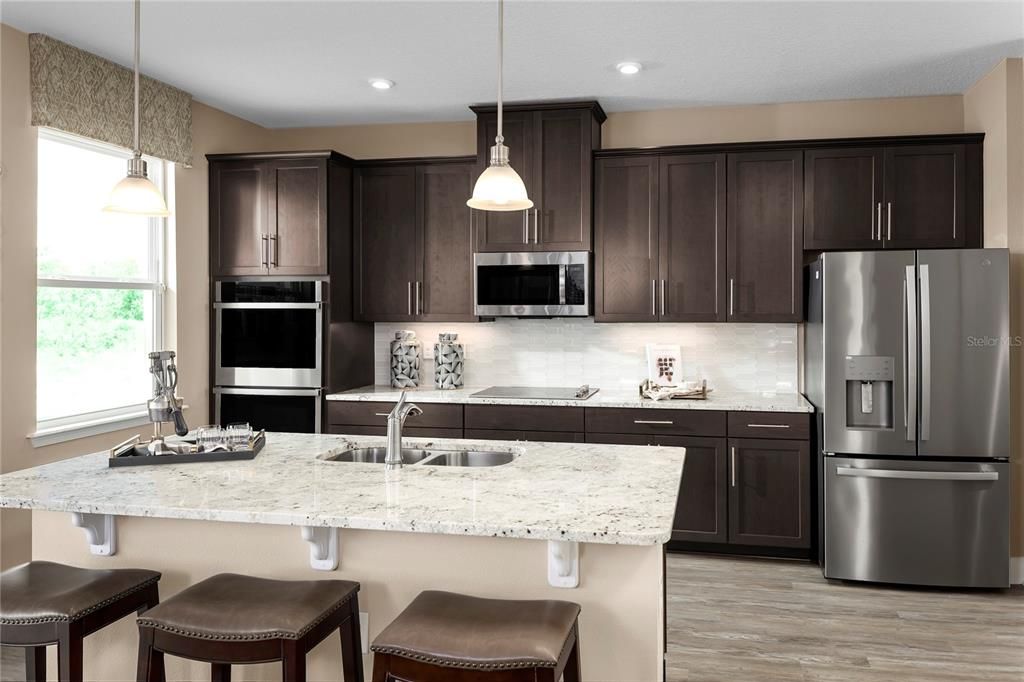 En Venta: $599,990 (3 camas, 2 baños, 2890 Pies cuadrados)