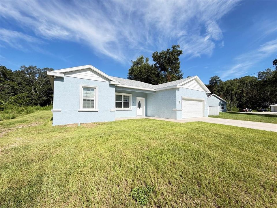 For Sale: $275,000 (3 beds, 2 baths, 1430 Square Feet)