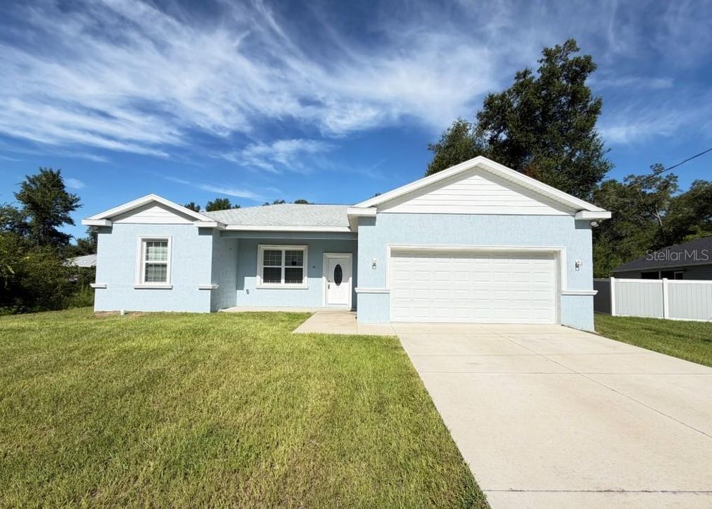 For Sale: $275,000 (3 beds, 2 baths, 1430 Square Feet)