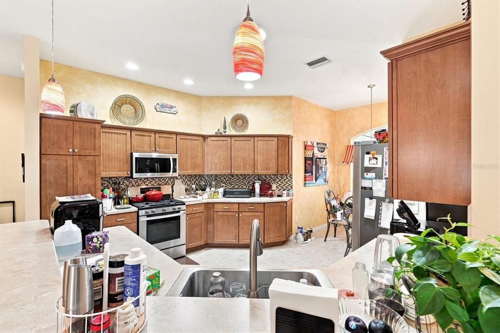 For Sale: $494,900 (3 beds, 2 baths, 1918 Square Feet)
