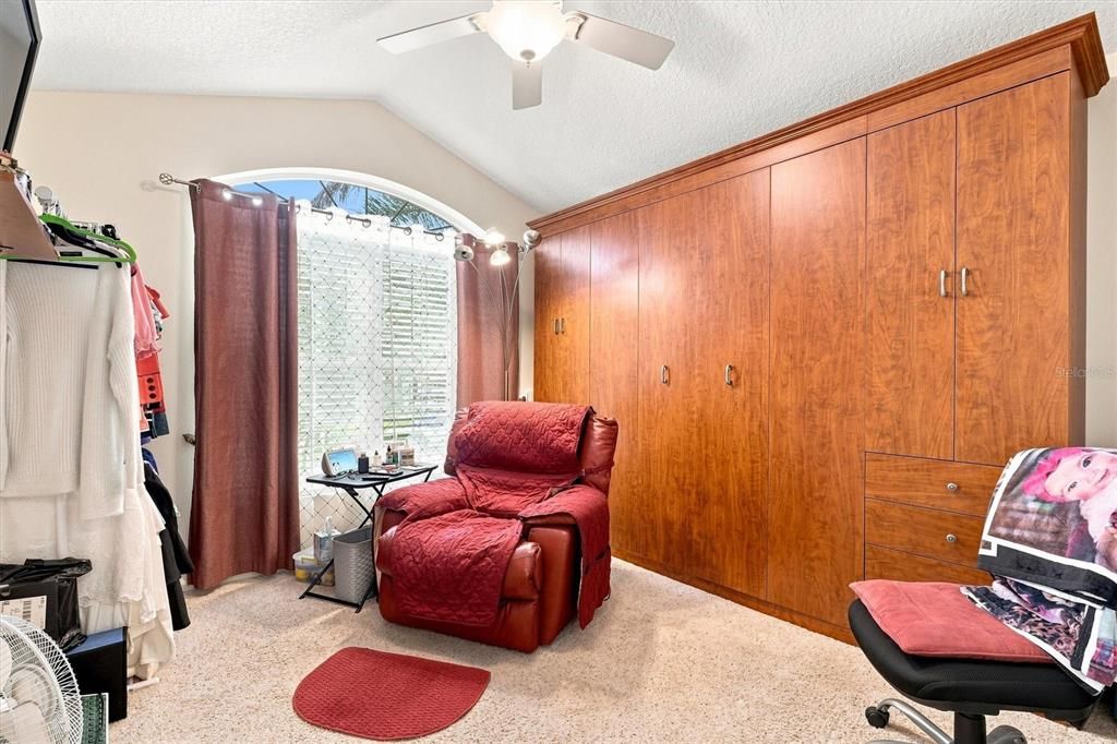 For Sale: $494,900 (3 beds, 2 baths, 1918 Square Feet)