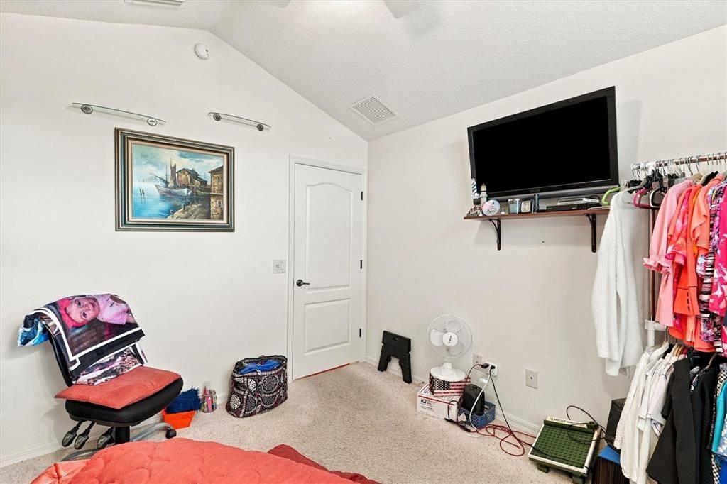 For Sale: $494,900 (3 beds, 2 baths, 1918 Square Feet)