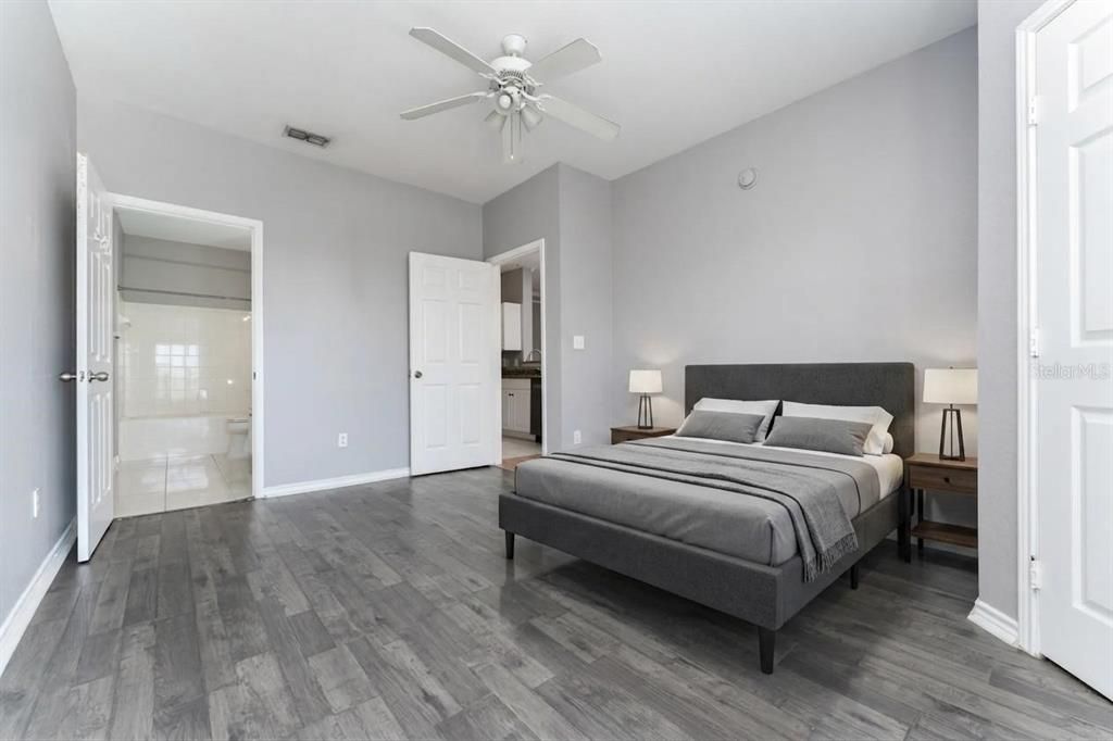 For Rent: $1,800 (2 beds, 2 baths, 1140 Square Feet)