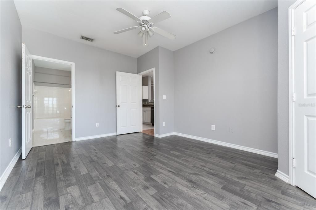 For Rent: $1,800 (2 beds, 2 baths, 1140 Square Feet)