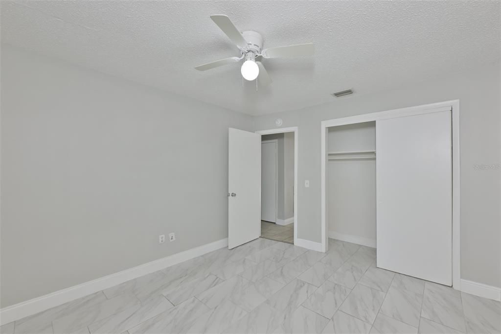 В аренду: $1,595 (2 спален, 1 ванн, 804 Квадратных фут)