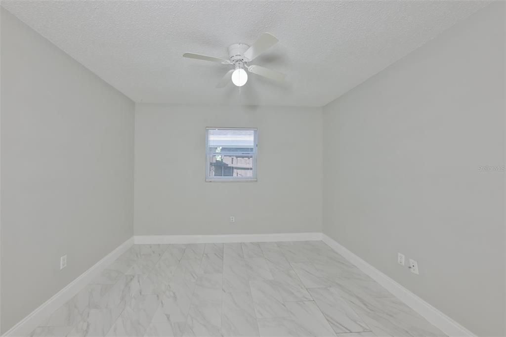 В аренду: $1,595 (2 спален, 1 ванн, 804 Квадратных фут)