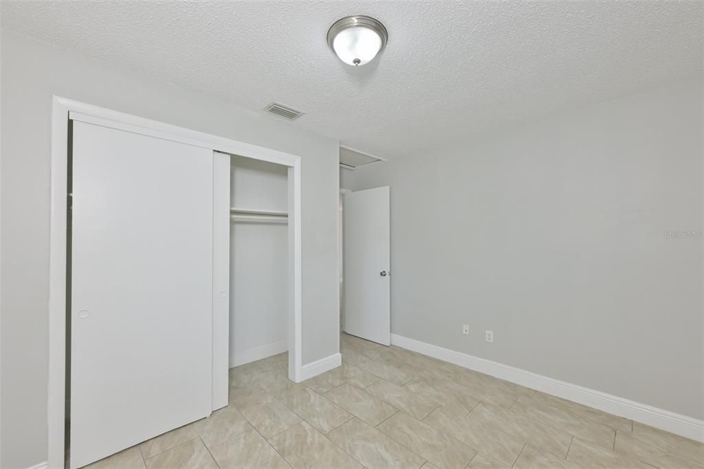 В аренду: $1,595 (2 спален, 1 ванн, 804 Квадратных фут)