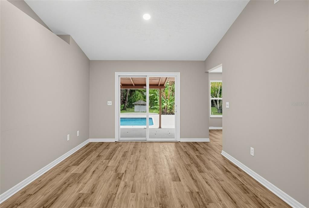 For Sale: $479,900 (3 beds, 3 baths, 1824 Square Feet)