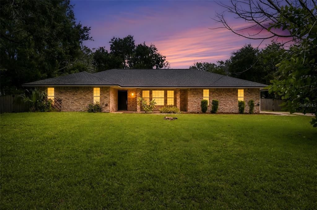 For Sale: $479,900 (3 beds, 3 baths, 1824 Square Feet)