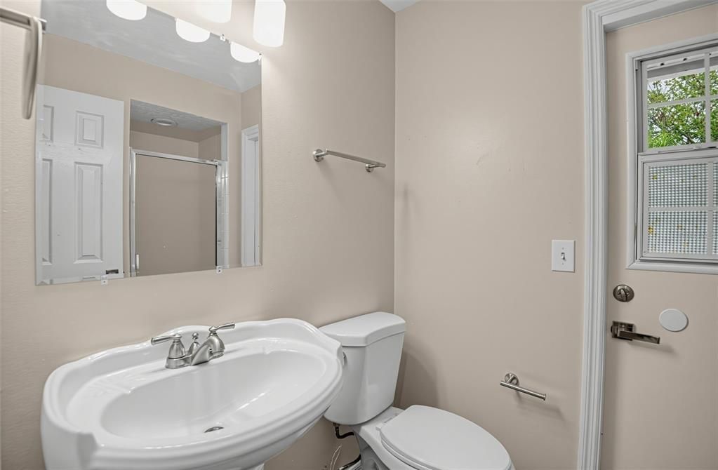 For Sale: $479,900 (3 beds, 3 baths, 1824 Square Feet)