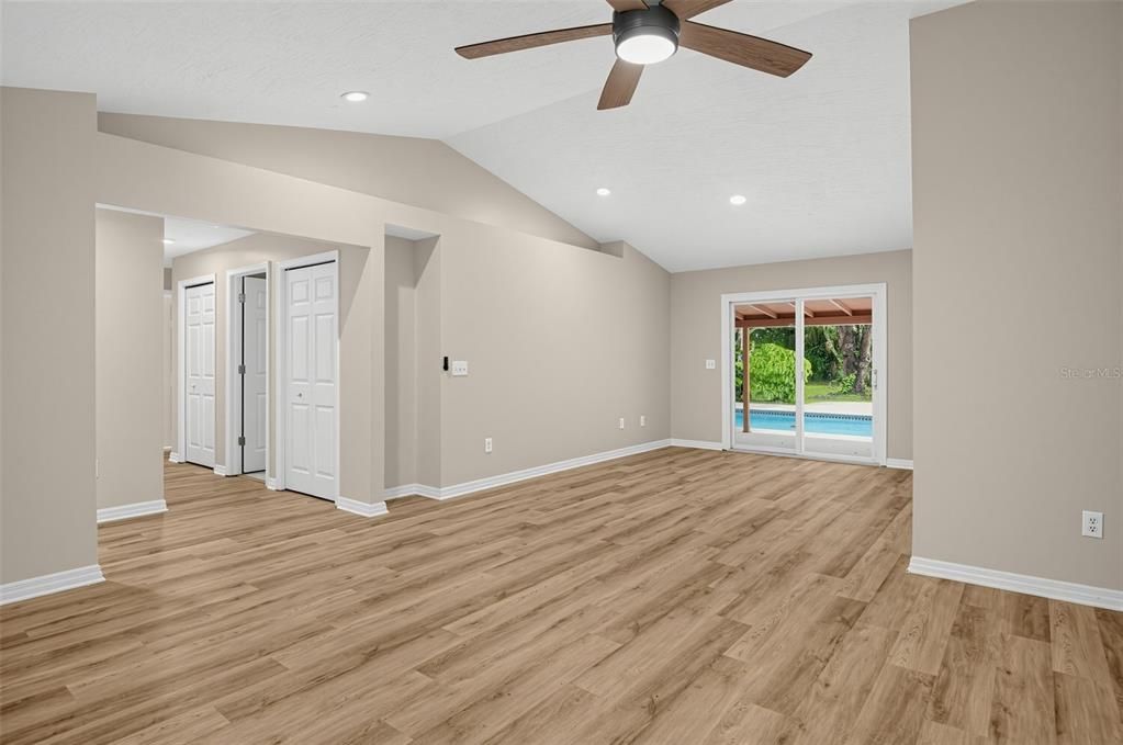 For Sale: $479,900 (3 beds, 3 baths, 1824 Square Feet)