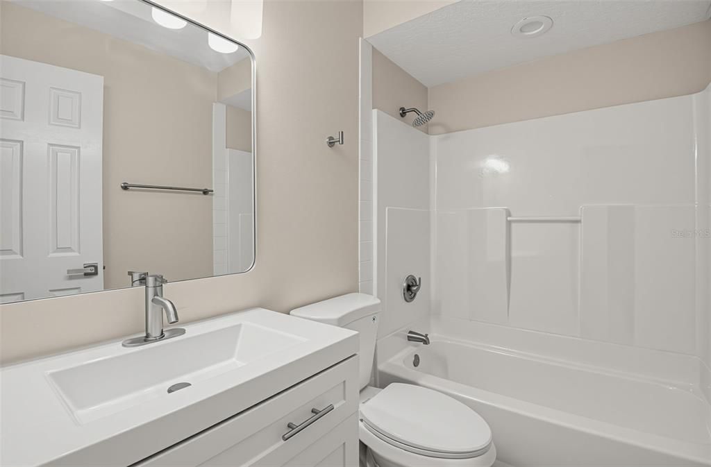 For Sale: $479,900 (3 beds, 3 baths, 1824 Square Feet)