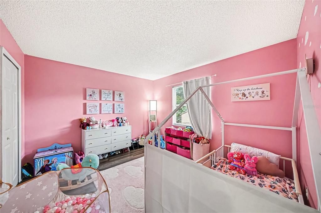 For Sale: $330,000 (3 beds, 2 baths, 1341 Square Feet)
