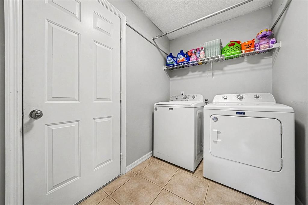 For Sale: $330,000 (3 beds, 2 baths, 1341 Square Feet)