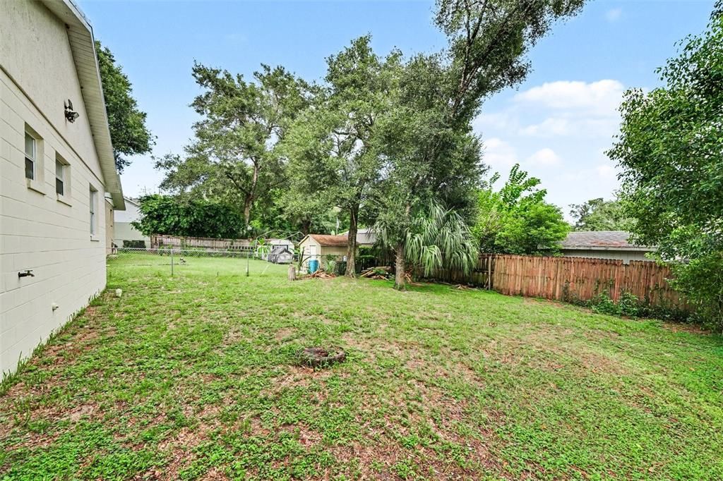 For Sale: $330,000 (3 beds, 2 baths, 1341 Square Feet)