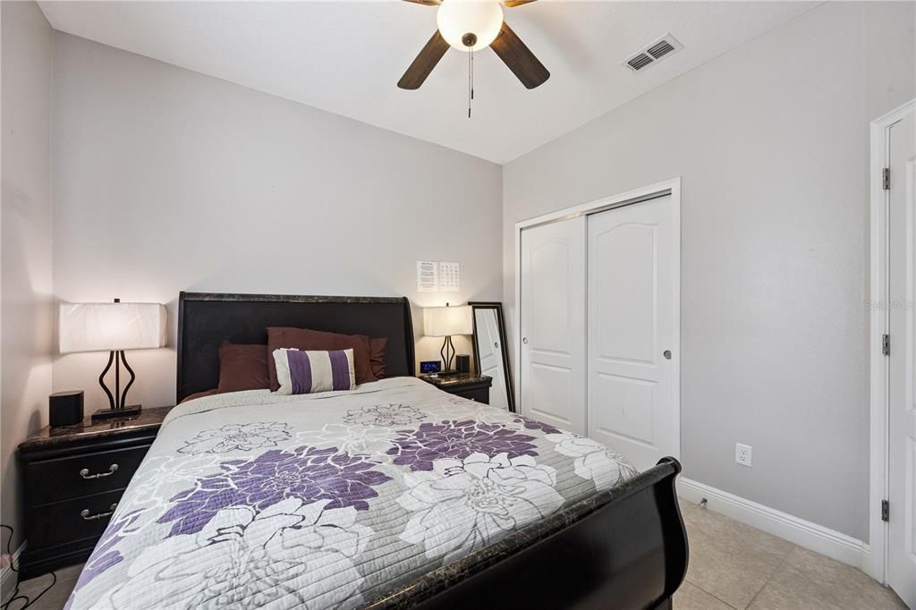 For Sale: $415,999 (4 beds, 3 baths, 1955 Square Feet)