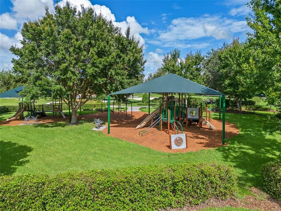 For Sale: $415,999 (4 beds, 3 baths, 1955 Square Feet)