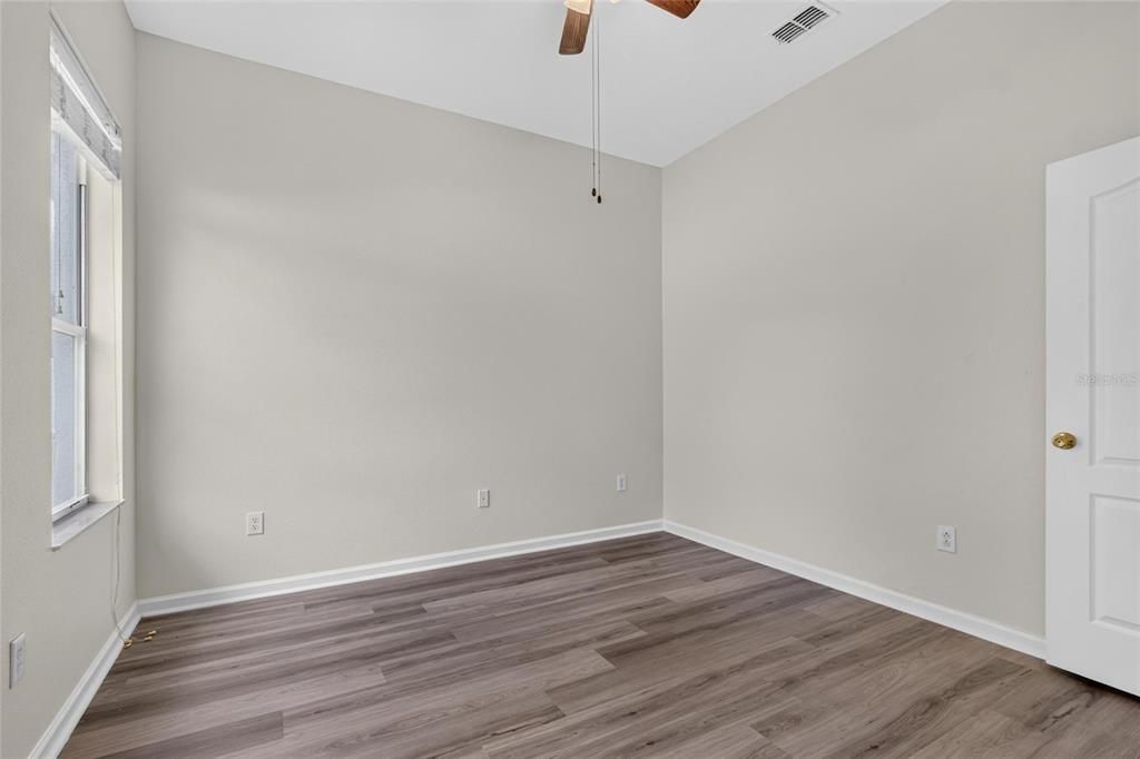 For Sale: $425,000 (4 beds, 3 baths, 2996 Square Feet)