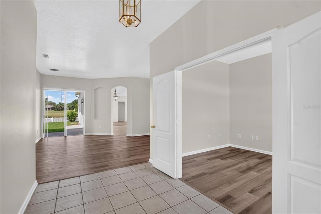 For Sale: $425,000 (4 beds, 3 baths, 2996 Square Feet)