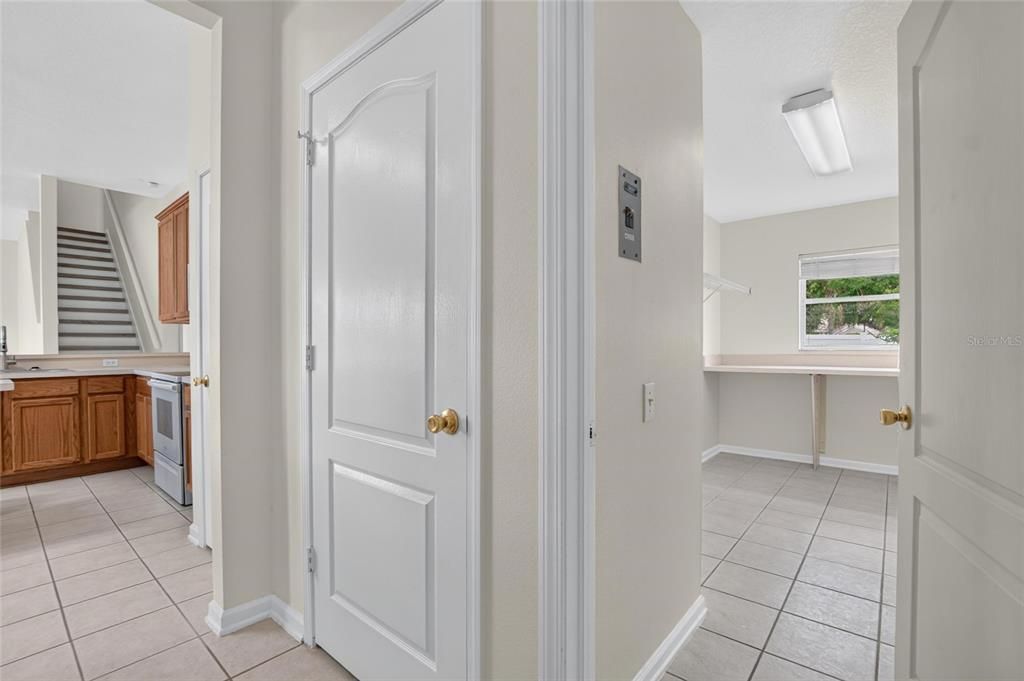 For Sale: $425,000 (4 beds, 3 baths, 2996 Square Feet)