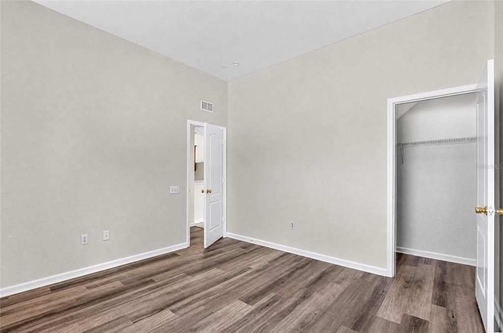 For Sale: $425,000 (4 beds, 3 baths, 2996 Square Feet)