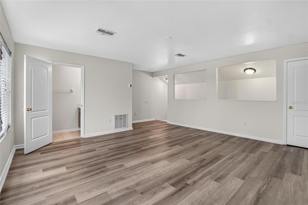 For Sale: $425,000 (4 beds, 3 baths, 2996 Square Feet)