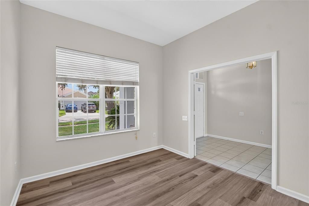 For Sale: $425,000 (4 beds, 3 baths, 2996 Square Feet)