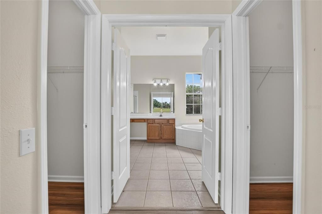 For Sale: $425,000 (4 beds, 3 baths, 2996 Square Feet)