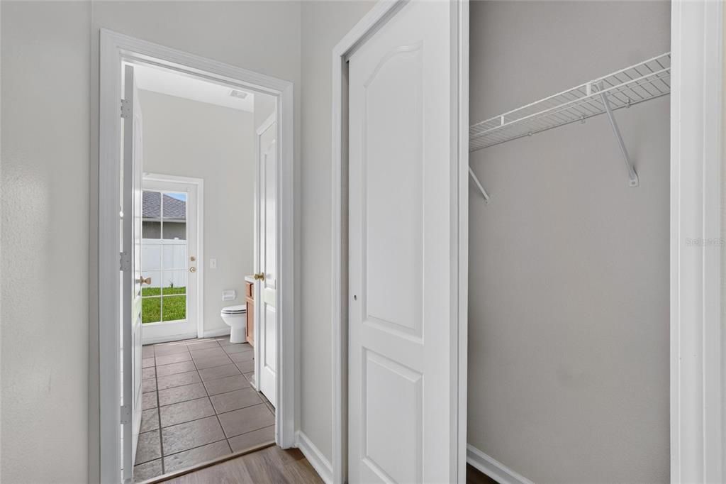 For Sale: $425,000 (4 beds, 3 baths, 2996 Square Feet)