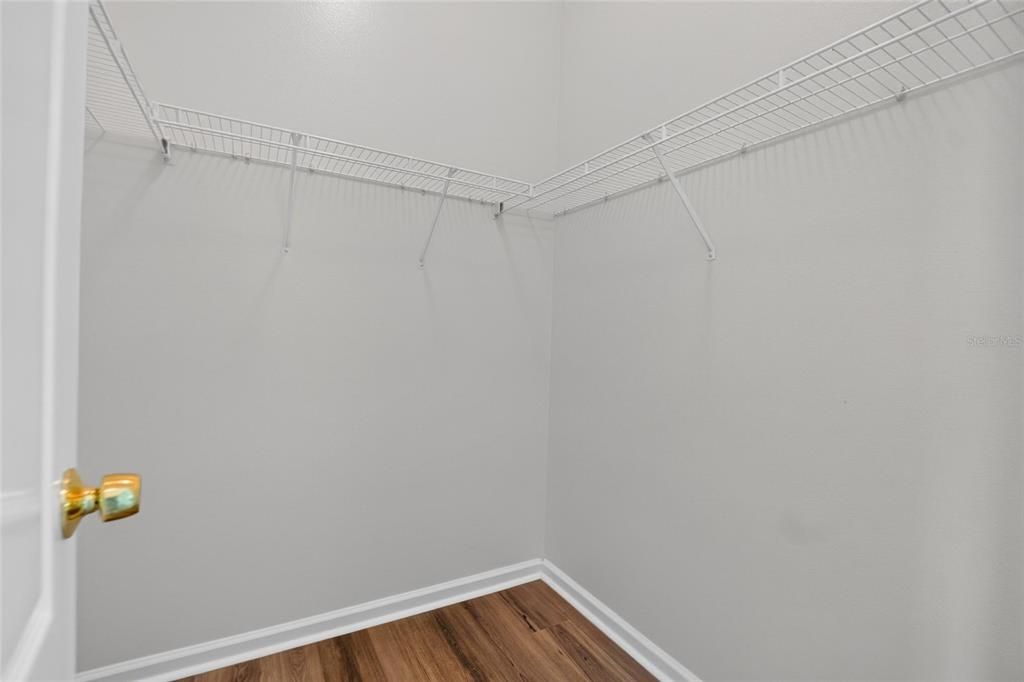 For Sale: $425,000 (4 beds, 3 baths, 2996 Square Feet)