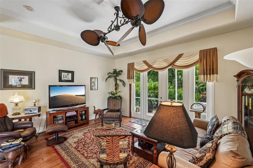 Activo con contrato: $499,000 (3 camas, 3 baños, 2347 Pies cuadrados)
