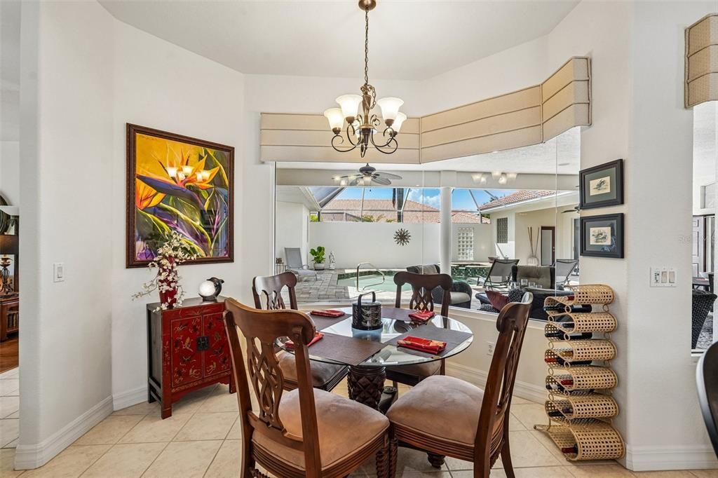Activo con contrato: $499,000 (3 camas, 3 baños, 2347 Pies cuadrados)