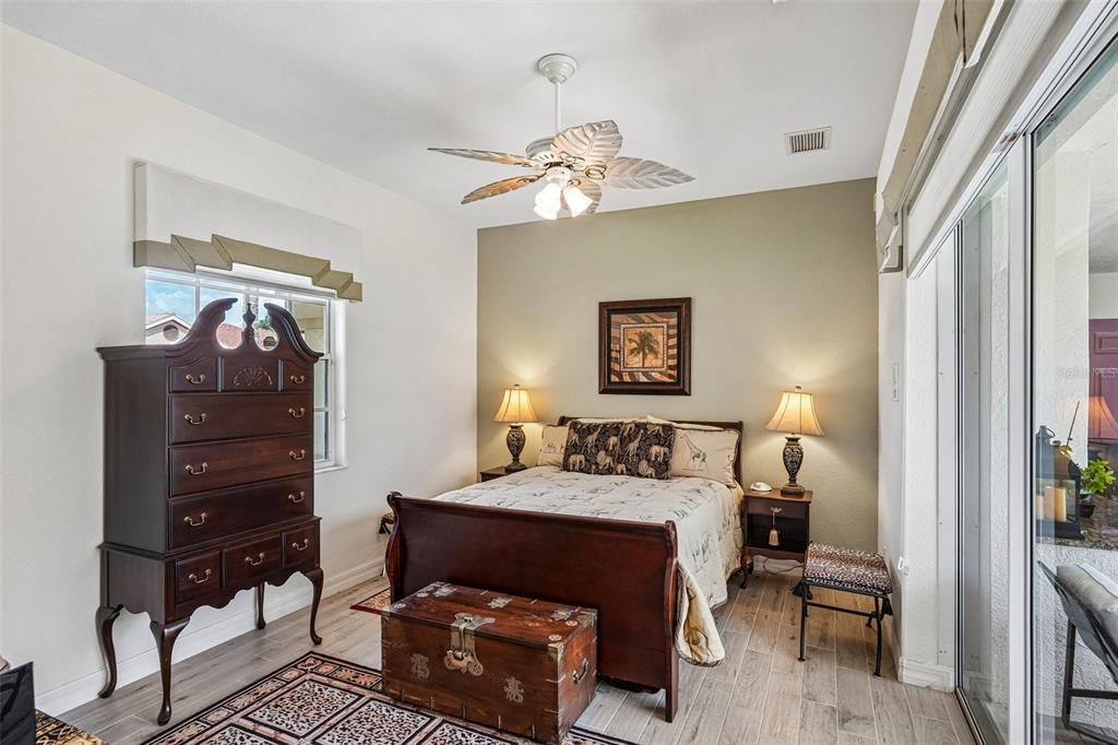 Activo con contrato: $499,000 (3 camas, 3 baños, 2347 Pies cuadrados)