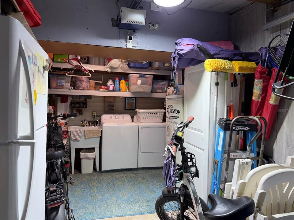 На продажу: $179,900 (2 спален, 2 ванн, 1250 Квадратных фут)