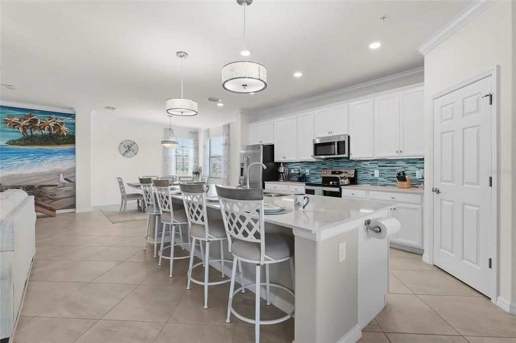 For Sale: $419,900 (3 beds, 2 baths, 2187 Square Feet)