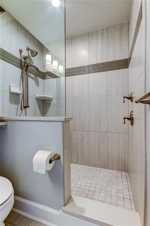 En Venta: $675,000 (2 camas, 2 baños, 1118 Pies cuadrados)