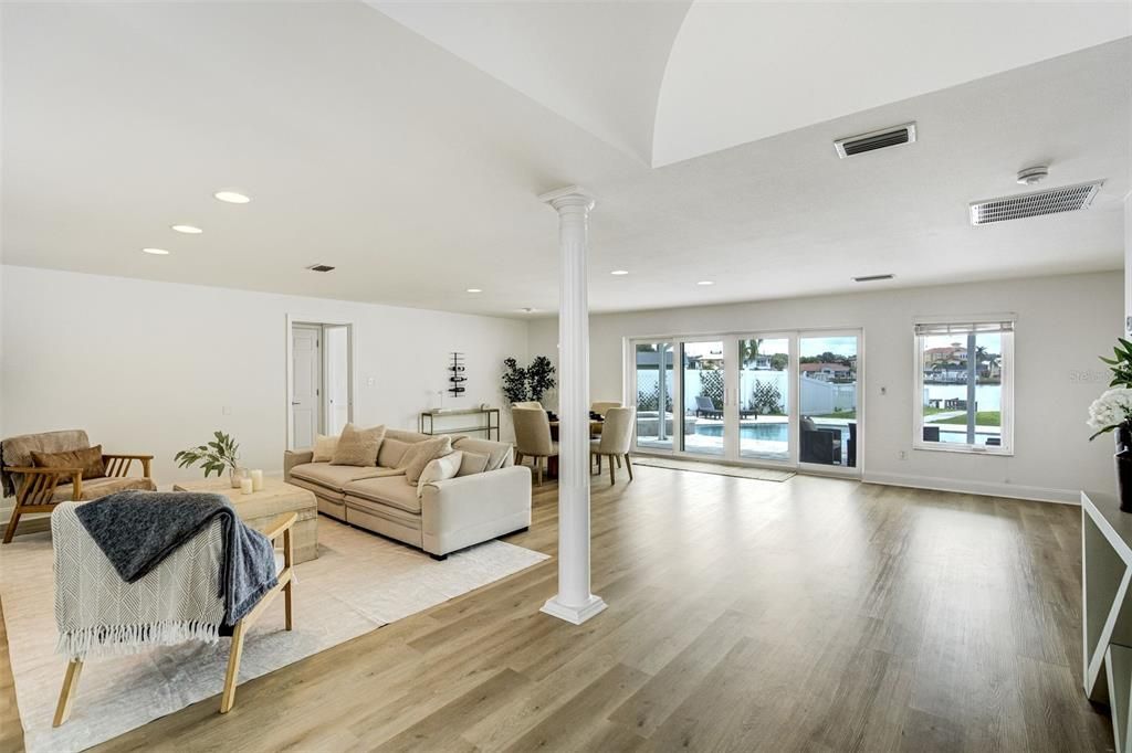 En Venta: $1,449,000 (5 camas, 3 baños, 2760 Pies cuadrados)