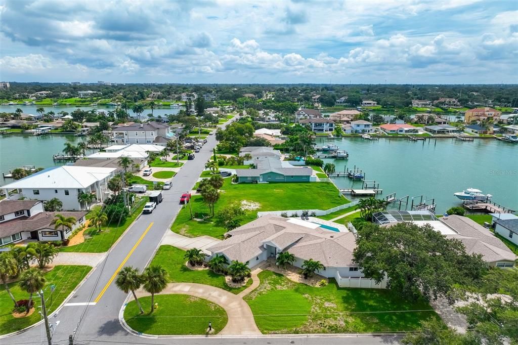 En Venta: $1,449,000 (5 camas, 3 baños, 2760 Pies cuadrados)