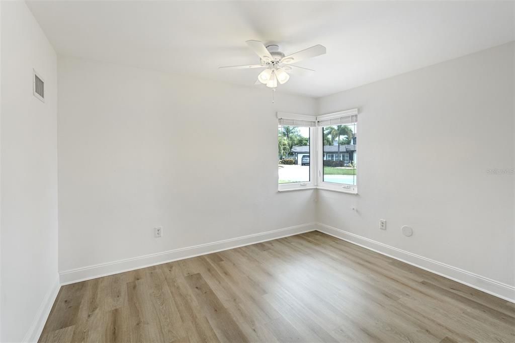 En Venta: $1,449,000 (5 camas, 3 baños, 2760 Pies cuadrados)