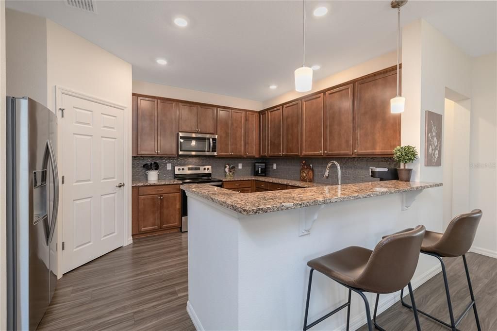 For Sale: $352,000 (4 beds, 3 baths, 1973 Square Feet)