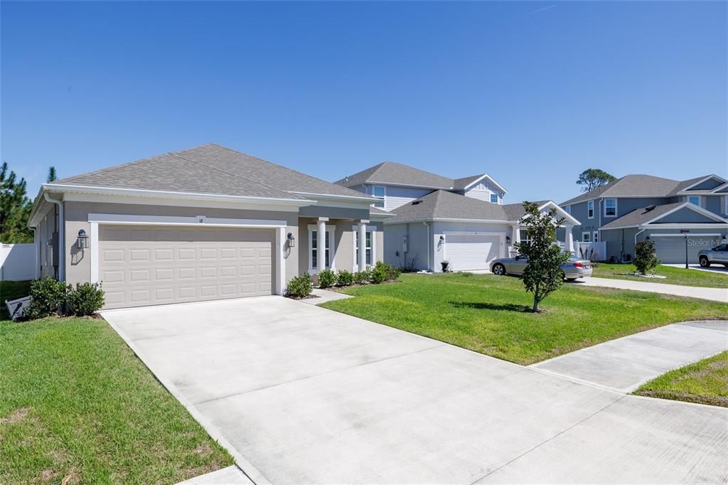 For Sale: $352,000 (4 beds, 3 baths, 1973 Square Feet)