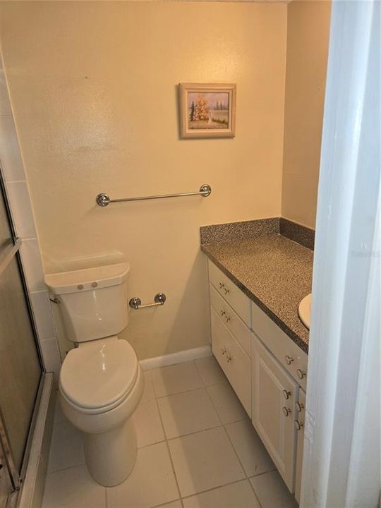 For Rent: $2,200 (2 beds, 2 baths, 875 Square Feet)