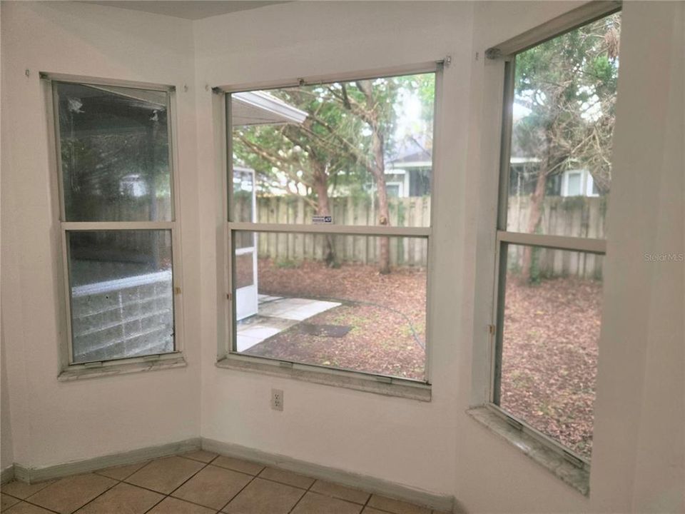 For Sale: $330,000 (3 beds, 2 baths, 1574 Square Feet)