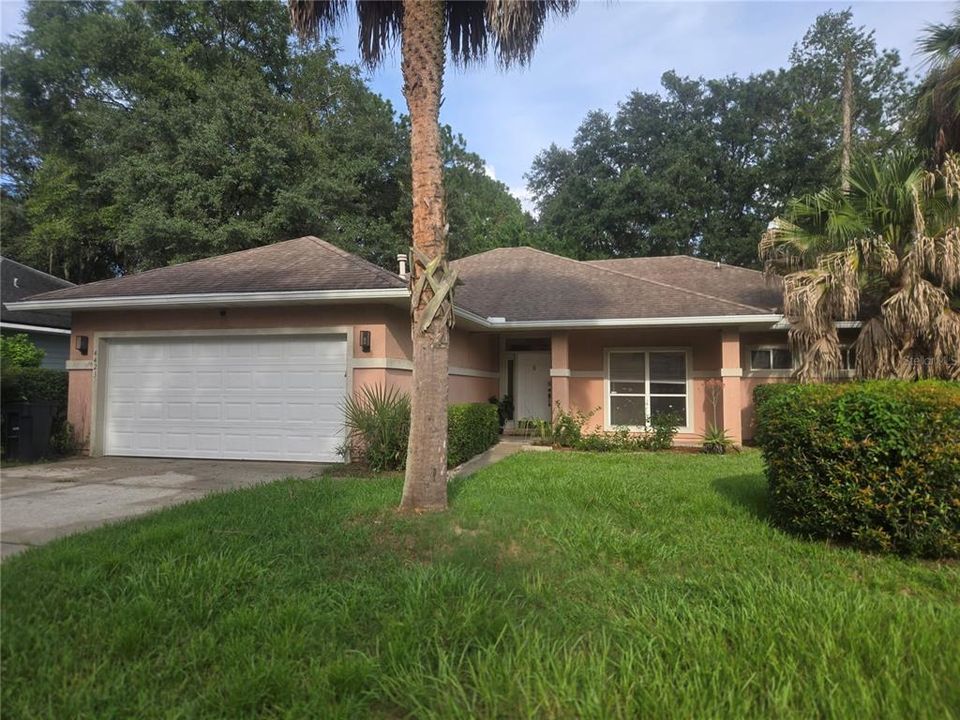 For Sale: $330,000 (3 beds, 2 baths, 1574 Square Feet)
