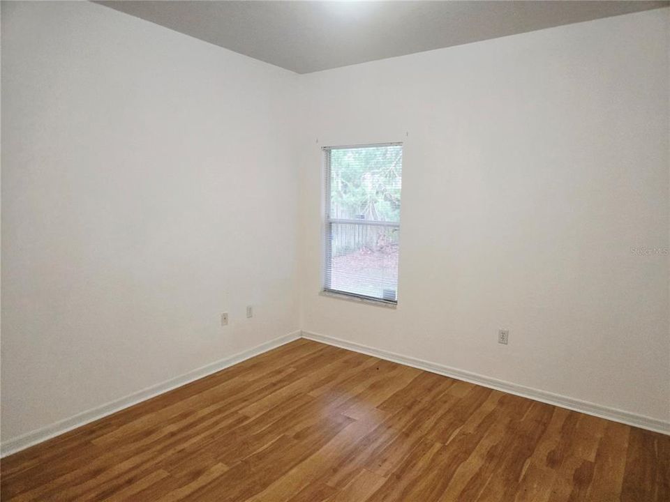 For Sale: $330,000 (3 beds, 2 baths, 1574 Square Feet)