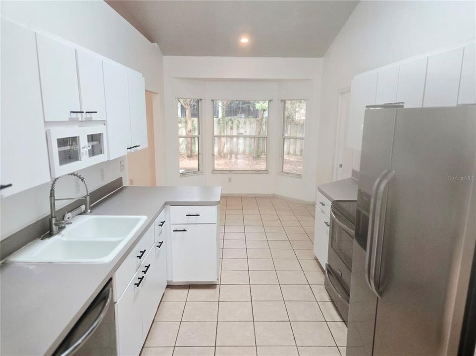 For Sale: $330,000 (3 beds, 2 baths, 1574 Square Feet)