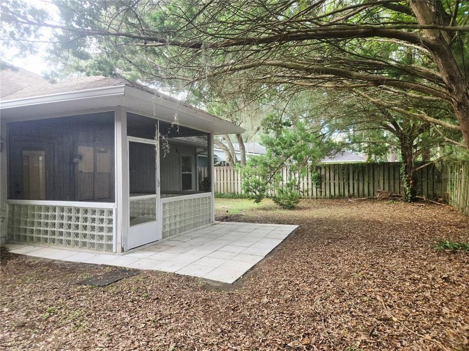 For Sale: $330,000 (3 beds, 2 baths, 1574 Square Feet)