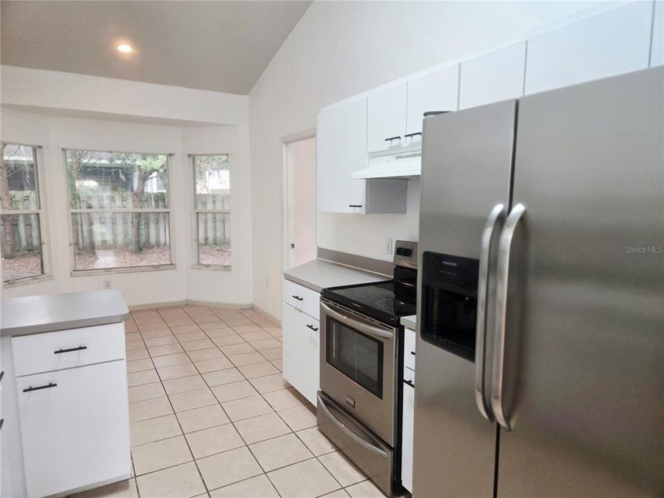 For Sale: $330,000 (3 beds, 2 baths, 1574 Square Feet)