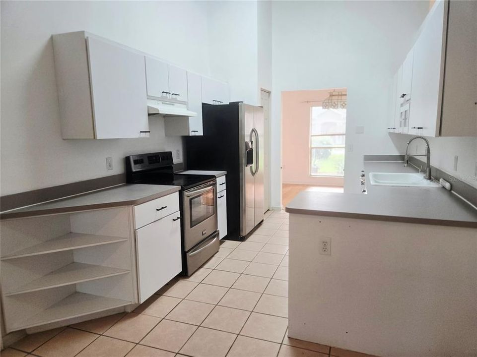 For Sale: $330,000 (3 beds, 2 baths, 1574 Square Feet)